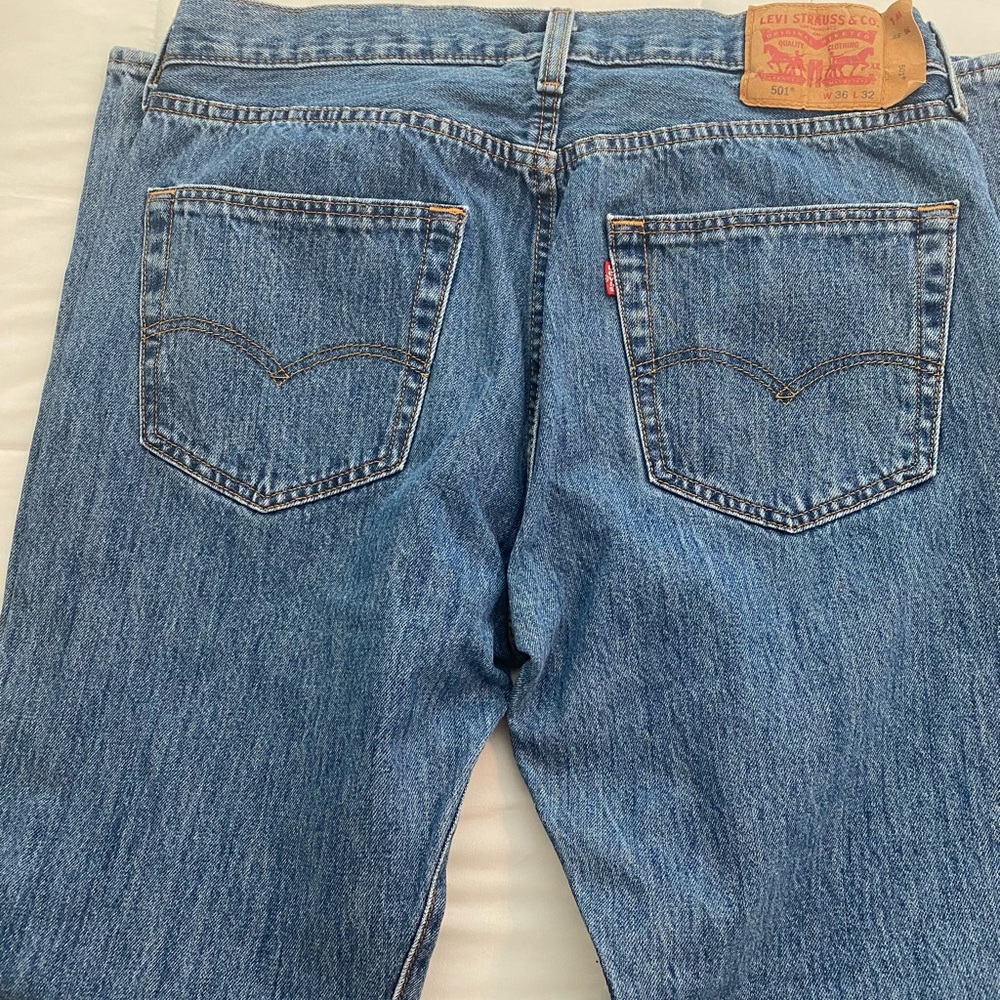 Jeans - Picture 2 of 4